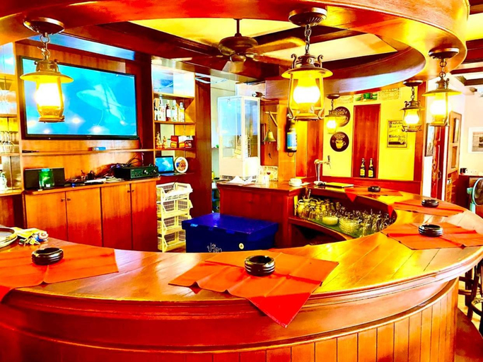 Food & Drinks 5, Grillhutte Patong, Phuket Island