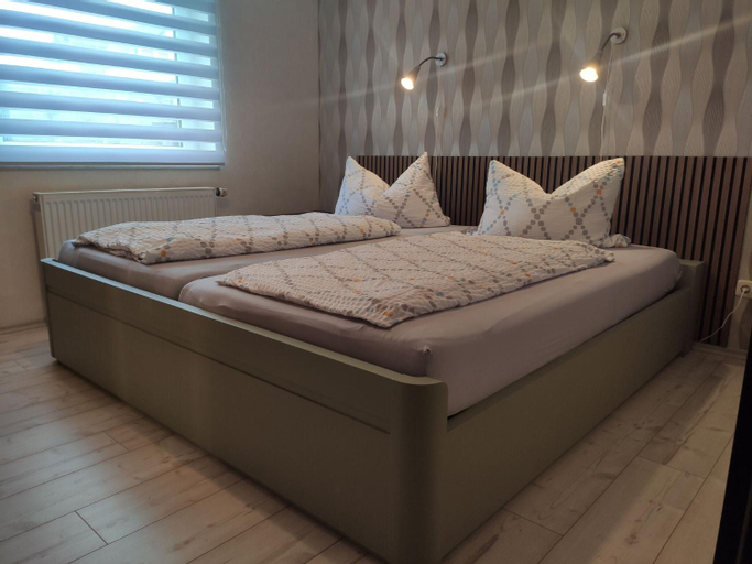 Bedroom 2, Apartment with private terrace in Runkel, Limburg-Weilburg