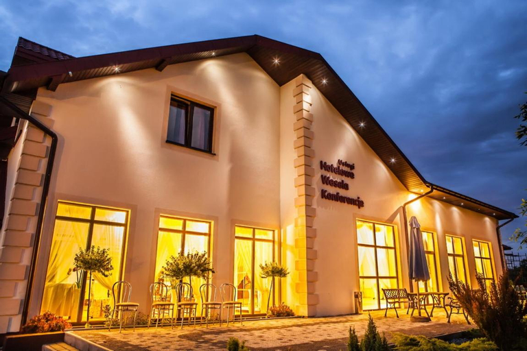 Exterior & Views 1, Hotel Arkada, Rawa