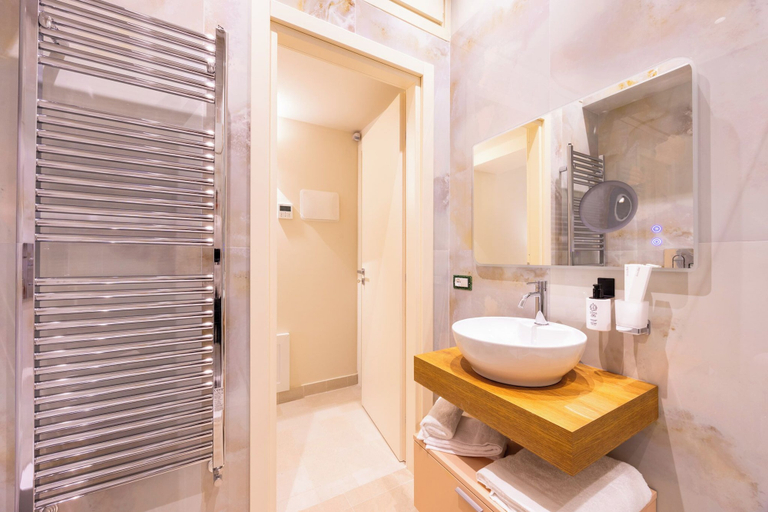 Bathroom 3, Palazzo Genuardi charming rooms, Palermo