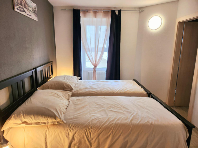 Others 3, Auberge de l'Union, Sierre