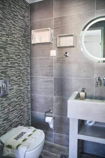 Bathroom 2, Joanna Apartments, South Aegean