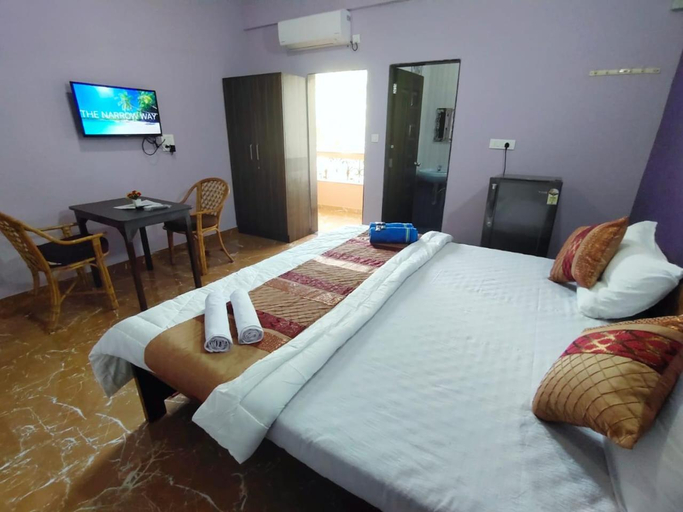 Others 4, The Narrow Way Edward Guest House, North Goa