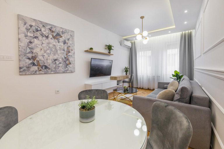 Others 3, Apartment Marina with free parking, Novi Sad