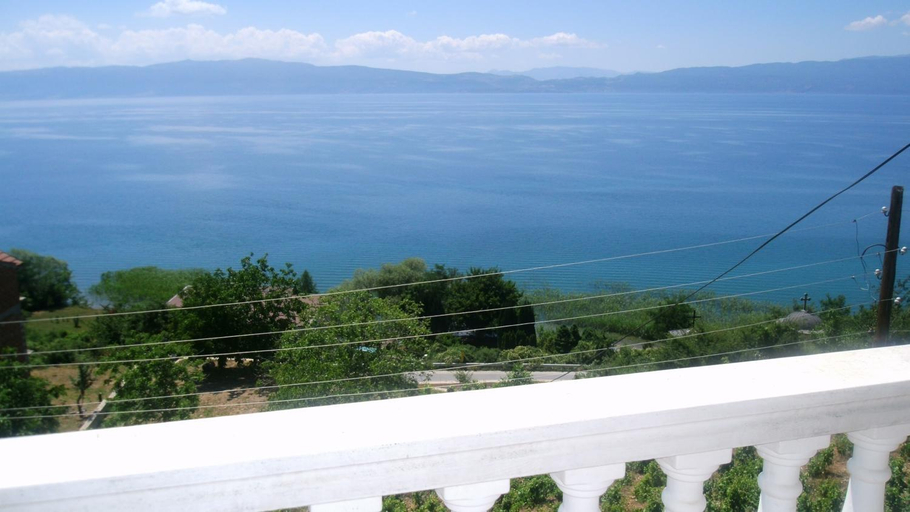 Others 1, Villa Novak