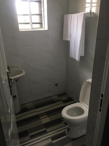Bathroom 3, Credence Resorts Aco, AbujaMun
