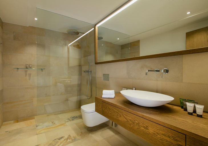 Bathroom, TAUROA Schloss Gabelhofen, Murtal
