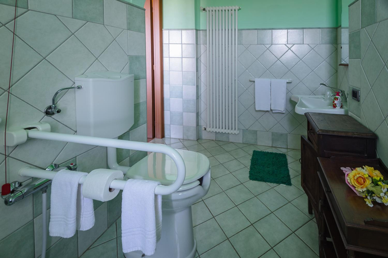 Bedroom 4, All'Ombra del Castello, Cuneo