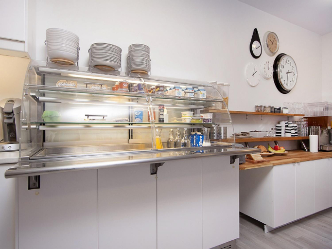 Food & Drinks 5, KEF Guesthouse by Keflavik airport, Reykjanesbær