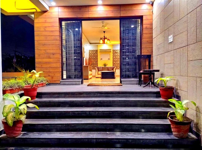 When In Gurgaon - 3 BHK MEDANTA MEDICITY 3 Mins Drive, FORTIS 5 Mins Drive, Gurgaon