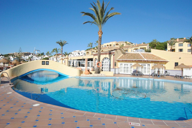 Others 2, 2 bedroom top floor apartament with open sea views CS197, Málaga