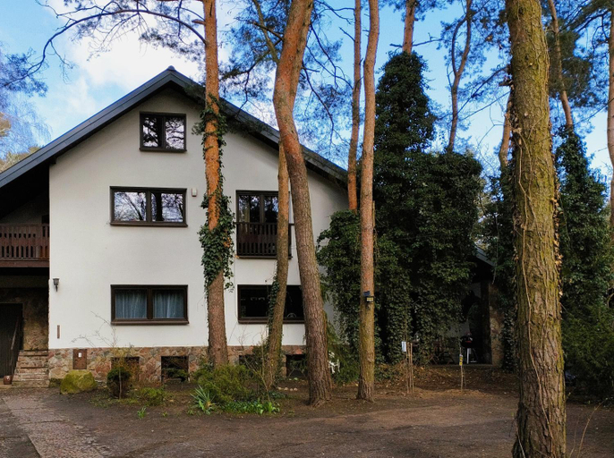 Others 5, Nest 4 Rest, Piaseczno