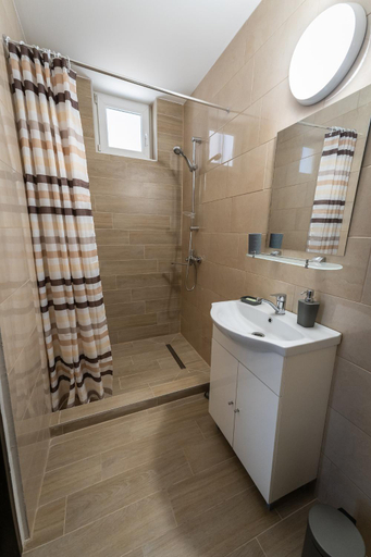 Bathroom 2, Casa Stefan, Sanmartin