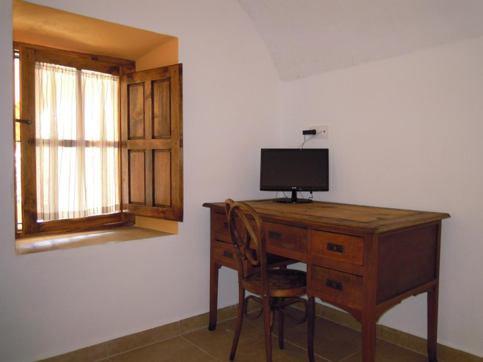 Others 4, Hostel Canaveral, Cáceres
