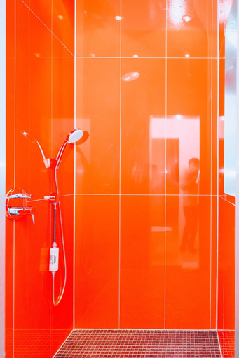 Bathroom 13