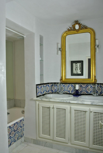 Bathroom 4, Dar Ben Gacem Hotel, Médina