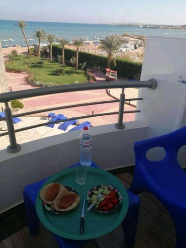 Others 4, Chalet front the beach, Al-Ghurdaqah