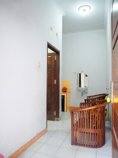 Others, Hansa Guest House Pacitan, Pacitan