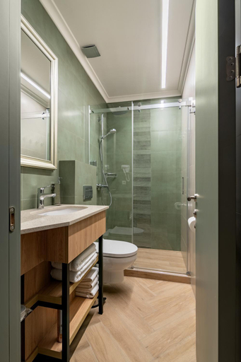Bathroom 5, Hotel Old Wall, Tbilisi