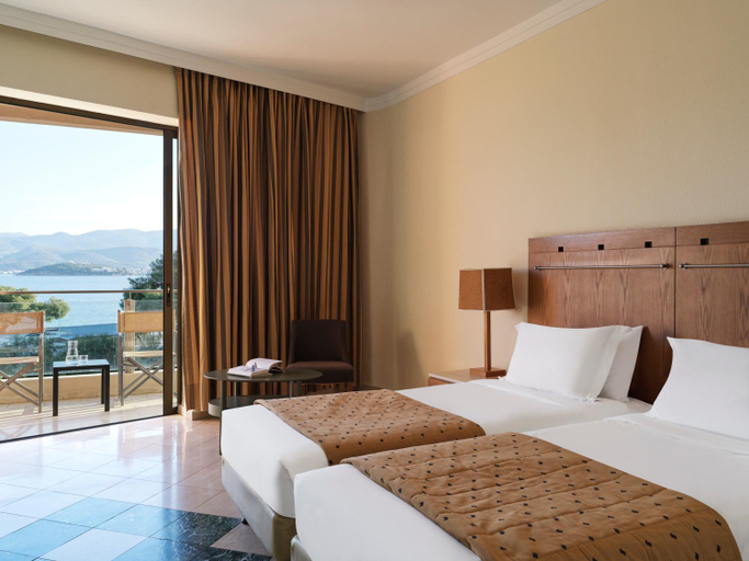 Bedroom 3, Kalamaki Beach Hotel, Peloponnese