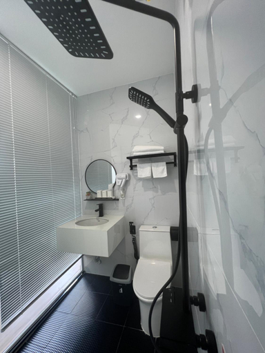 Bathroom 5