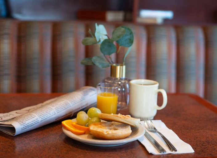 Food & Drinks 5, Oxford Suites Pendleton, Umatilla