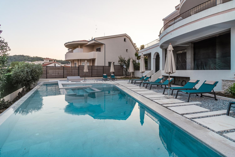 Others 2, Kan&Dzan Apartments
