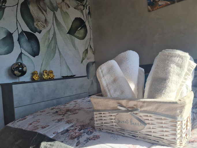 Others 5, Perla B&B, Campobasso