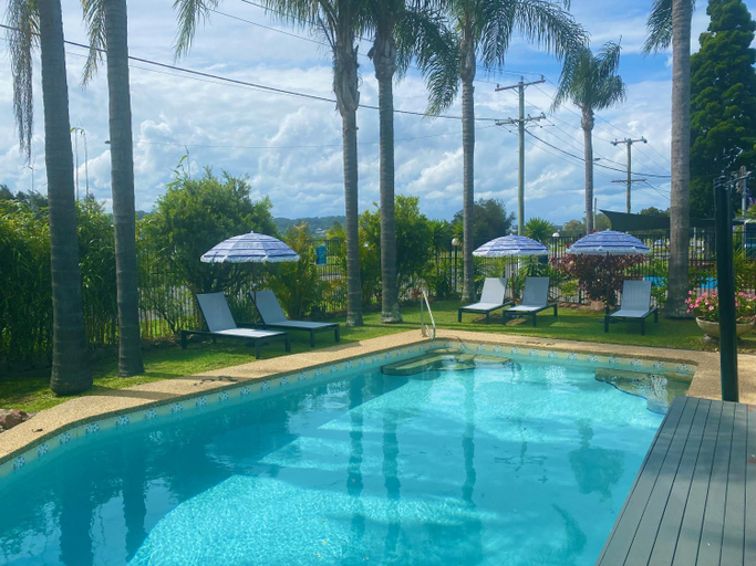 Swimming Pool 10