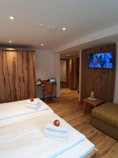 Bedroom, Hotel & Restaurant Aplengluck, Berchtesgadener Land