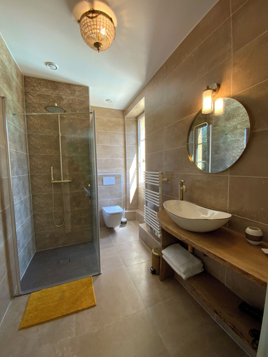 Bathroom 4, Château d'Argentonesse, Dordogne