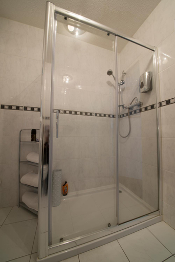 Bathroom, The Burnside Hotel, South Lanarkshire