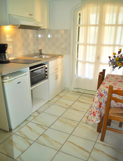 Restaurant, Apartments Maria with Pool - Agios Gordios Beach, Ionian Islands