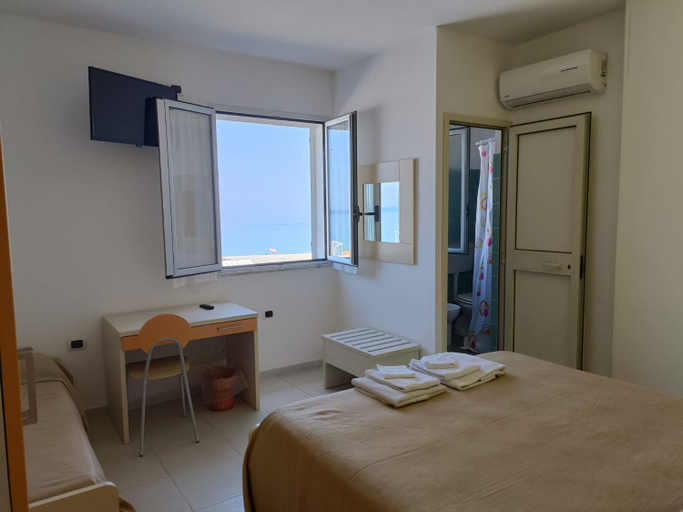 Others 5, B&B Donna Nina, Reggio Di Calabria