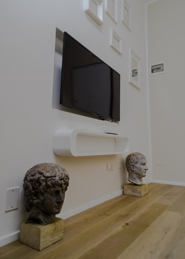 Others 2, Suite 649 Bilocale con terrazzo, Modena