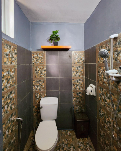 Bathroom 3, Unodus tourist inn, San Vicente