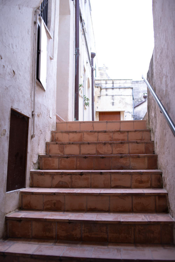 Others 3, La Casa di Nadi, Matera