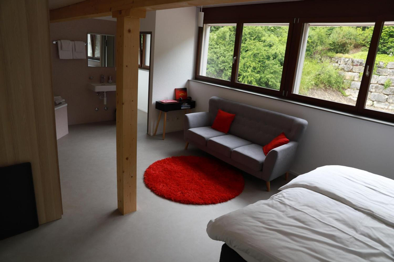 Bedroom 2, L'Auberge de Noiraigue, Val-de-Travers