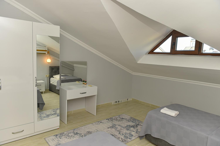 Others 2, VILLA ALP'S TRIPLEX LAGOON HAVUZ OLANAGI SUNAN, Serik