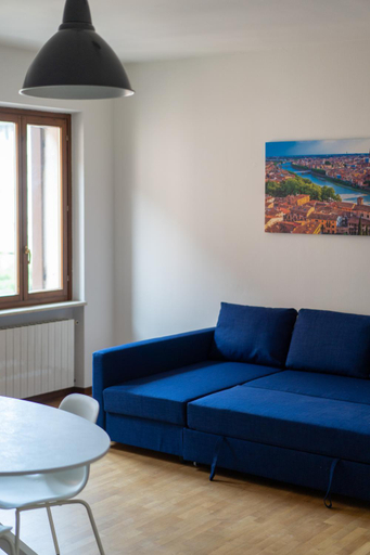 Others 4, Residenza al Corso, Verona