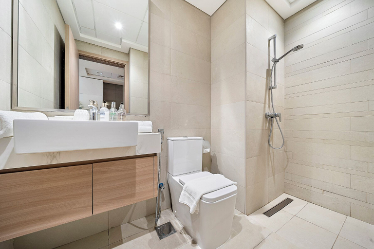 Bathroom, ST 435 Azizi 35