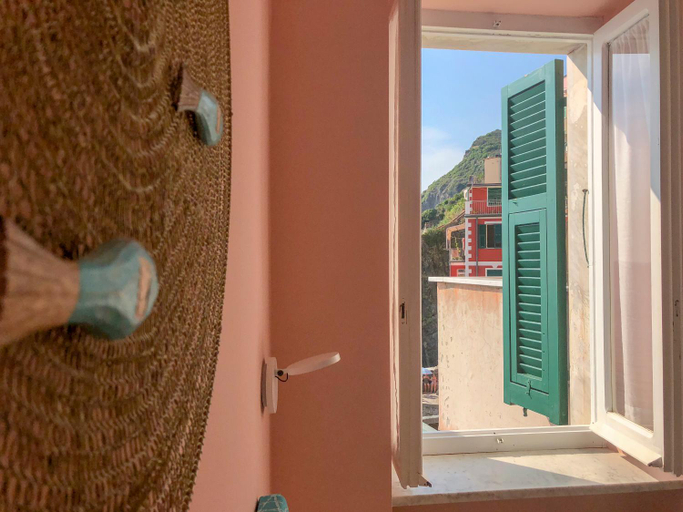 Others 5, Ai Pesci Room Rental, La Spezia
