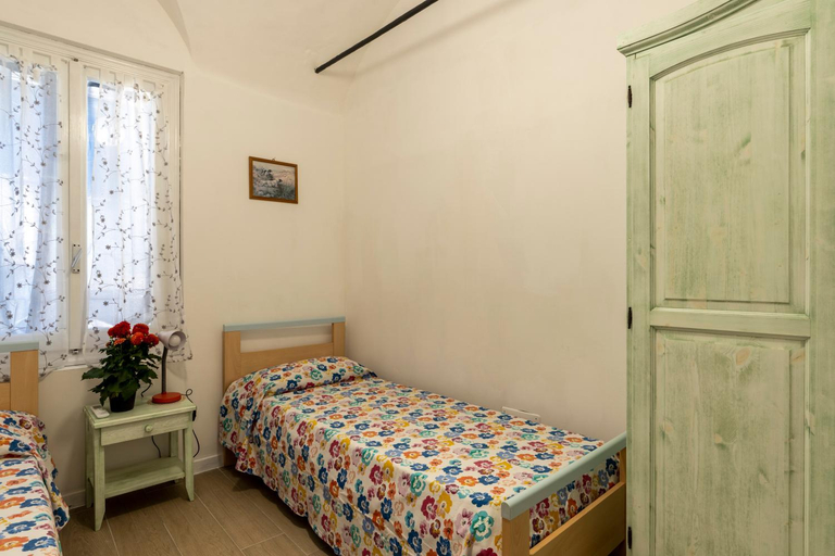 Bedroom 2, Agriturismo Il Vecchio Mulino, Imperia