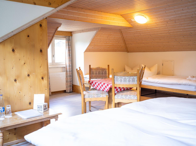 Bedroom 4, Hotel Sternen Unterwasser, Toggenburg