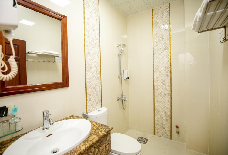 Bathroom 9