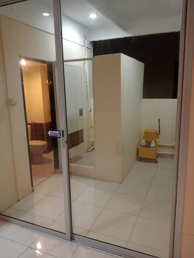 Bathroom 6