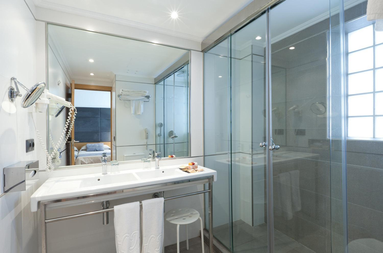 Bathroom 5, Hotel Mirador, Baleares