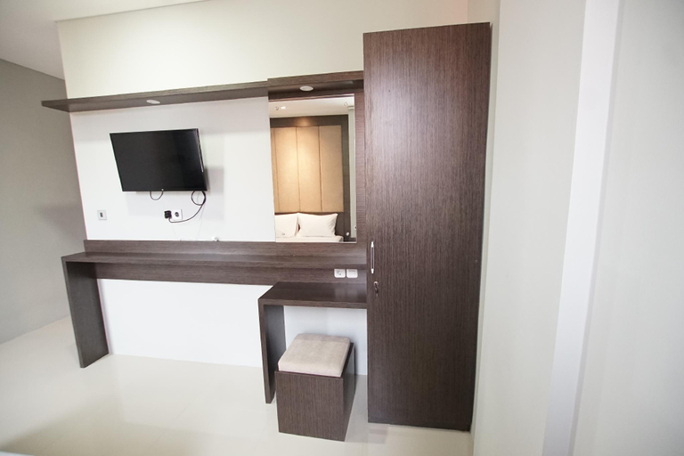 Bathroom 4, Apatel Kelapa Gading Boulevard 03, North Jakarta