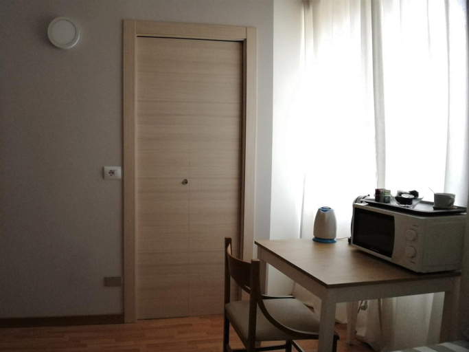 Others 5, Villa Giulia, Bergamo