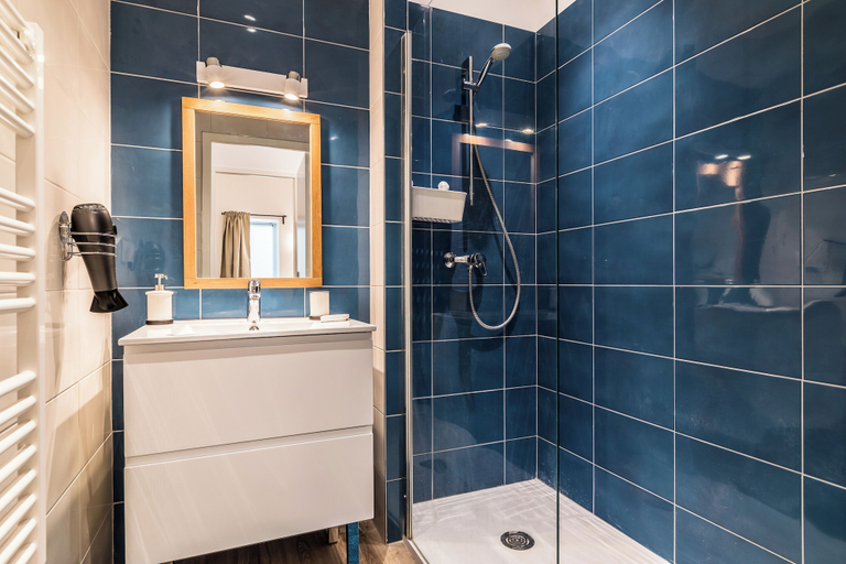 Bathroom 4, Hôtel Kemaris, Pyrénées-Atlantiques